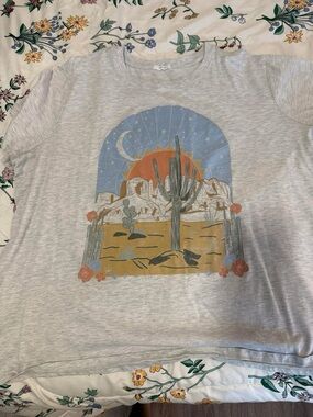 Maurices Light Gray Desert Cactus Graphic Tee